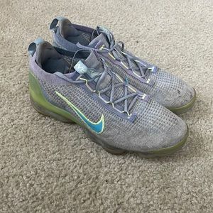 Nike vapormaxes